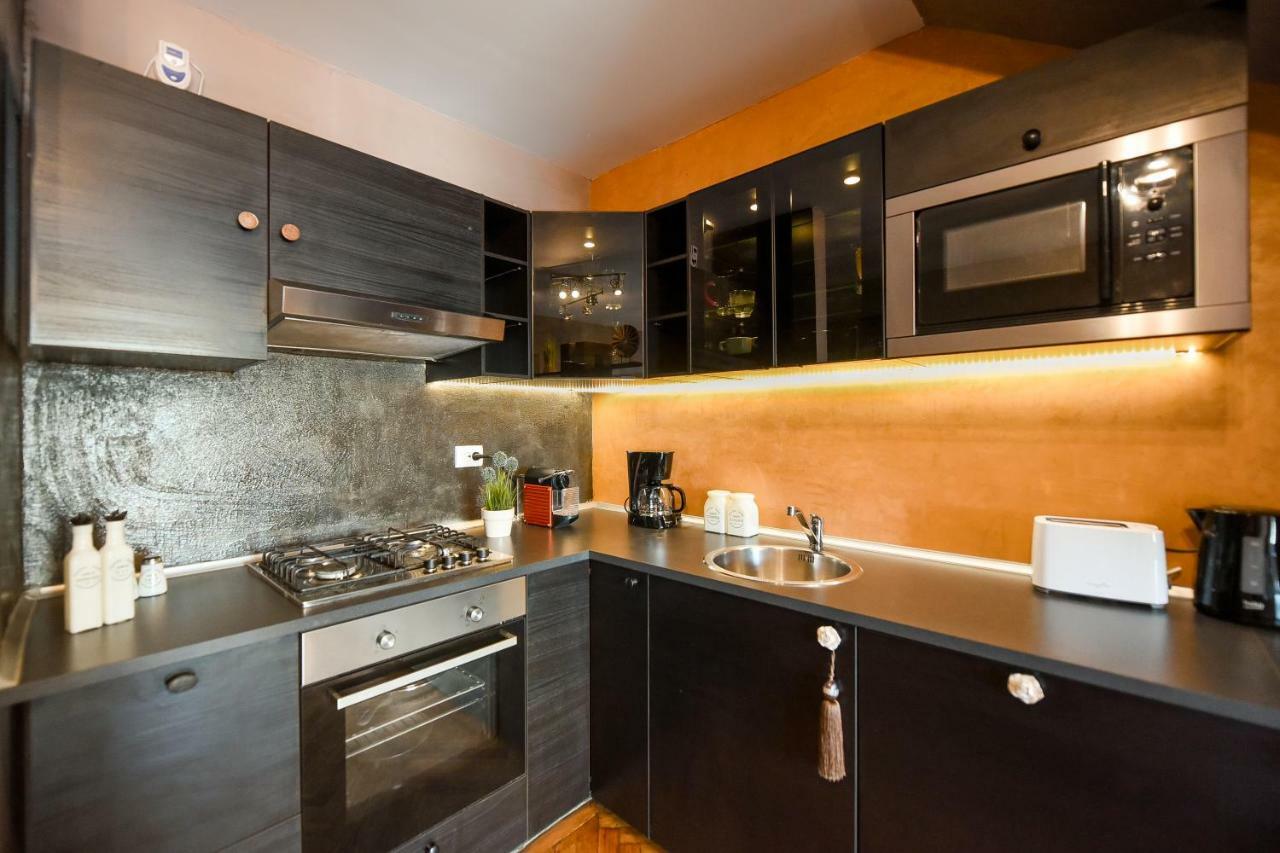 New - Elegant Duplex With Amazing View & Balcony - Homey Residence Bukarest Exterior foto